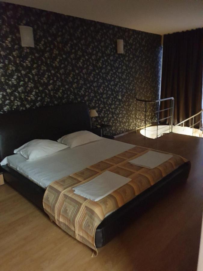 Guest House California Pomorie Exterior photo
